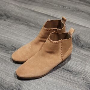 EUC Jack Rogers Camel Suede Leather Layla Booties